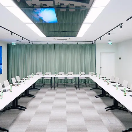 ホテル Bristol オパティヤ