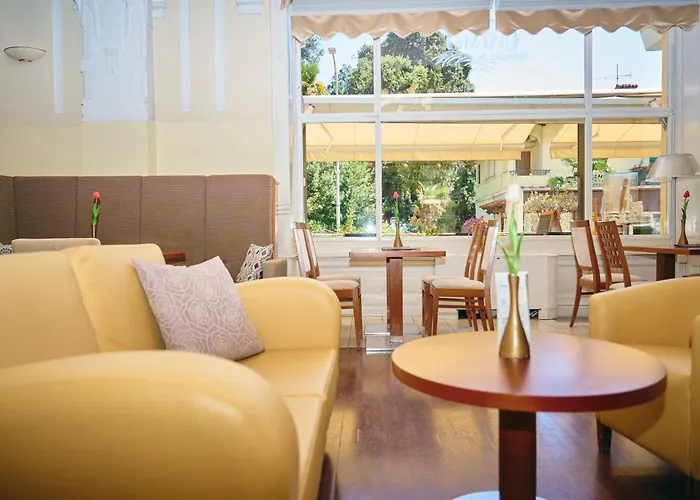 Bristol 4* オパティヤ