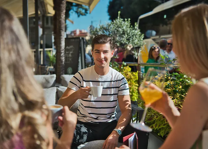 Bristol ホテル 4*