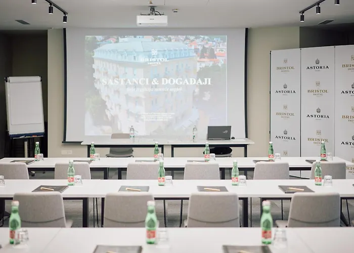 Bristol ホテル 4*