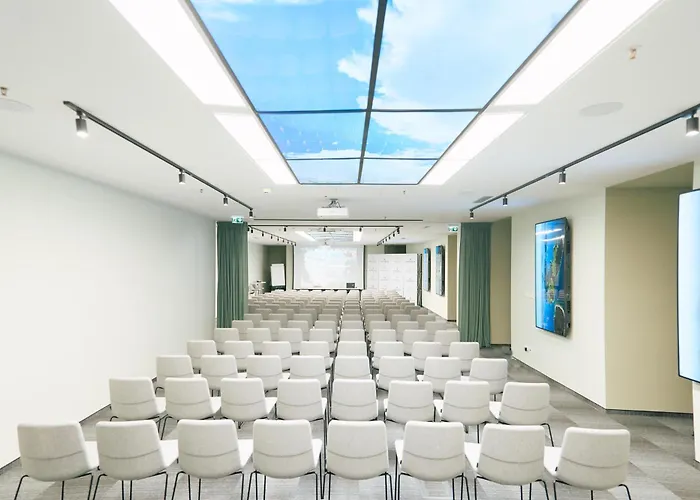 ホテル Bristol 4*