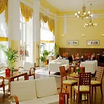 Bristol Otel 4*